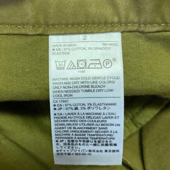 Banana Republic Women's Green Mid Rise Button Fly Mini Khaki Chino Shorts Size 2 - Picture 5 of 5